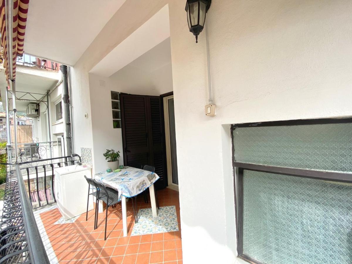 Casa Vacanze Rosy Giardini Naxos Ngoại thất bức ảnh