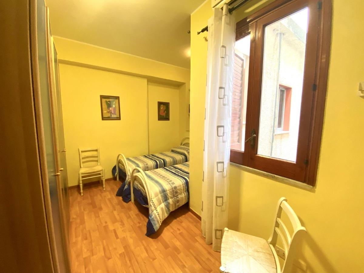 Casa Vacanze Rosy Giardini Naxos Ngoại thất bức ảnh