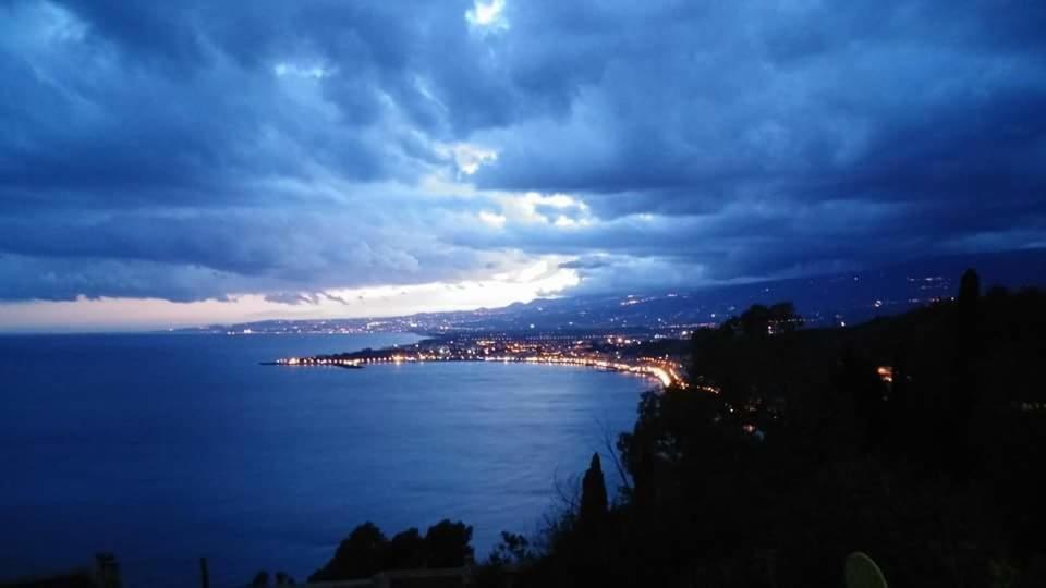 Casa Vacanze Rosy Giardini Naxos Ngoại thất bức ảnh